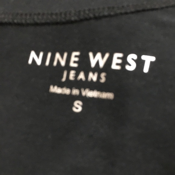 Nine West Jeans Blouse. Small - Picture 7 of 13